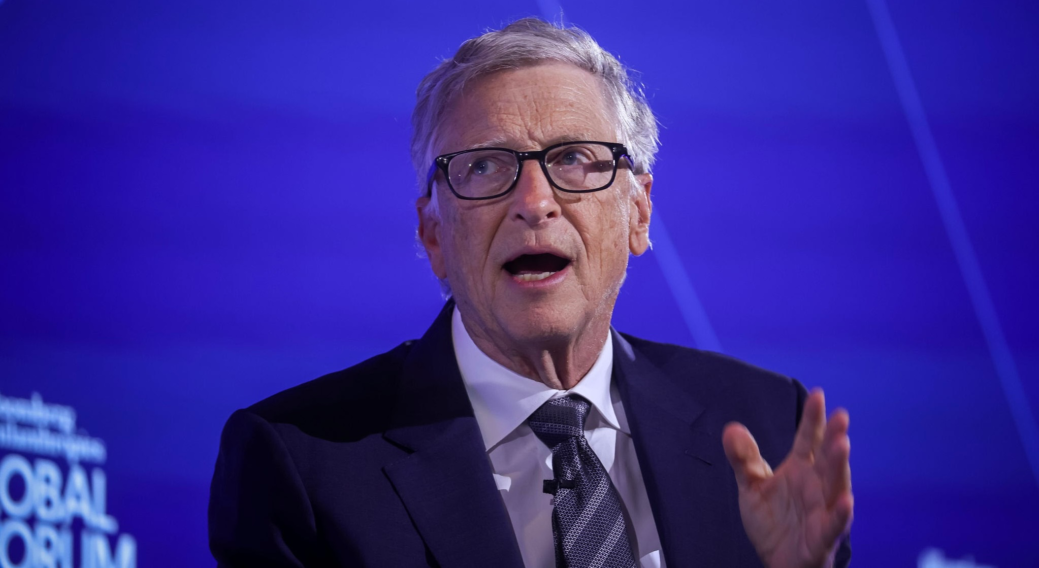 Elon Musk Publicly Calls on Bill Gates to Close Longstanding Tesla Short Position