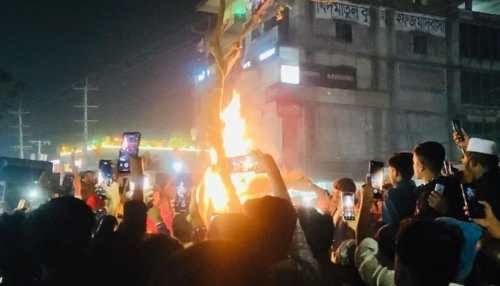 Hindu Man Brutally Lynched in Bangladesh Over Blasphemy Allegations, Body Tied to Tree and Set Ablaze